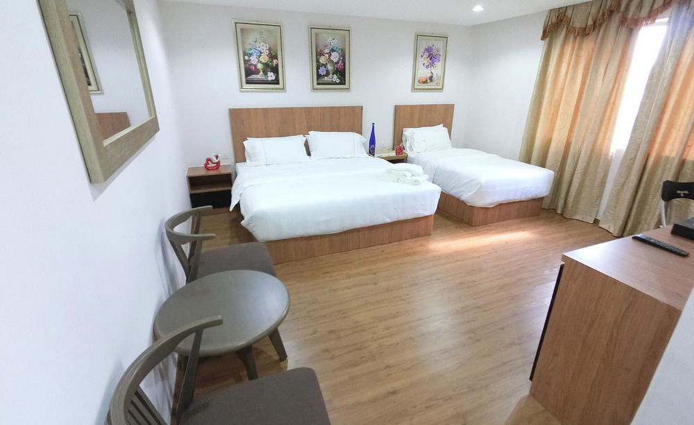 איפוה Royale Hotel Batu Gajah מראה חיצוני תמונה